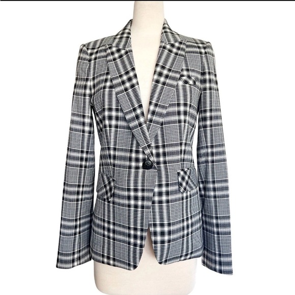Veronica Beard Jackets & Blazers - Veronica Beard Monochrome Checkered Blazer